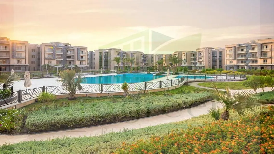 Luxury 4 Bedroom Apartment in Prime Location