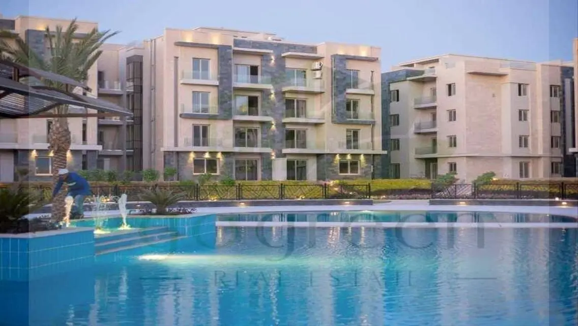 Luxury 4 Bedroom Apartment in Prime Location