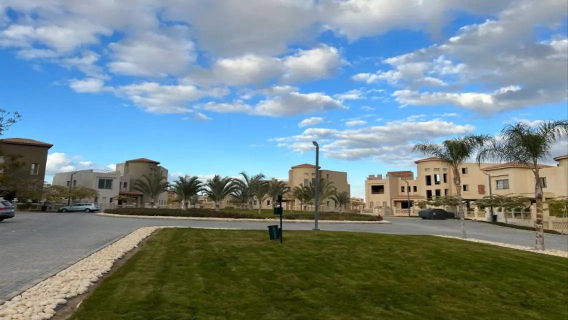Investment Opportunity in Luxurious Property