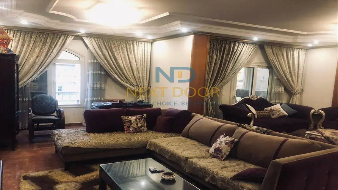 شقة فاخرة مع غرفة خادمة وإطلالة مميزة