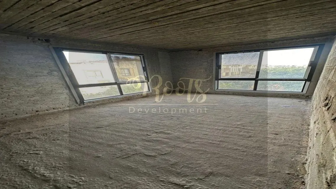Luxurious Apartment with Spacious 275 sqm