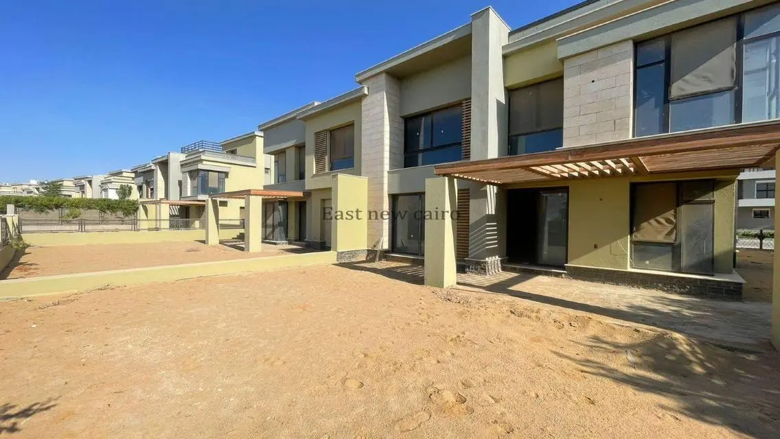 Luxury Villa Overlooking Lakes for Sale