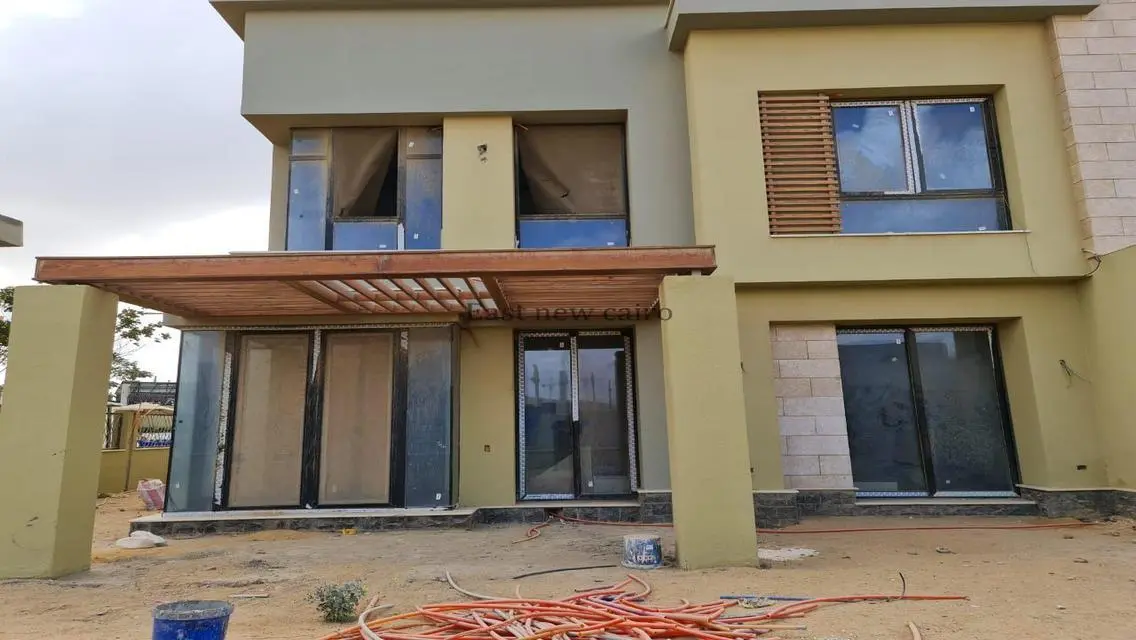 Luxury Villa Overlooking Lakes for Sale
