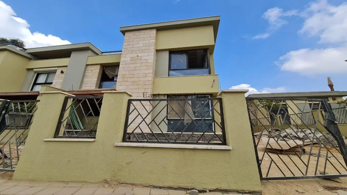Luxury Villa Overlooking Lakes for Sale