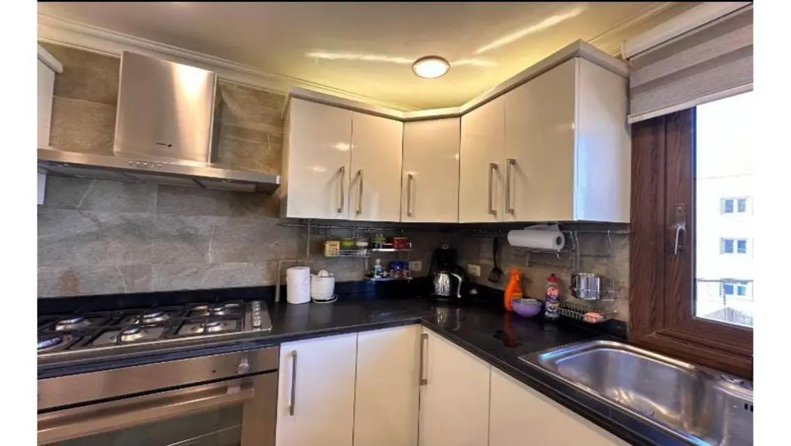 Luxury 3-Bedroom Apartment in CB 7928