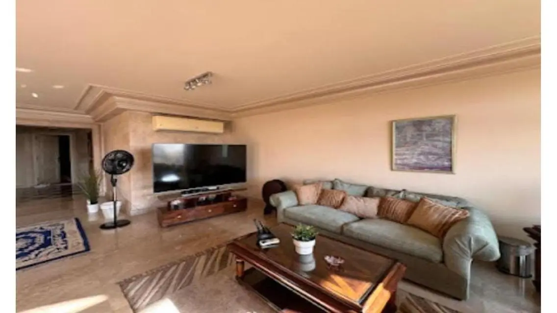 Luxury 3-Bedroom Apartment in CB 7928