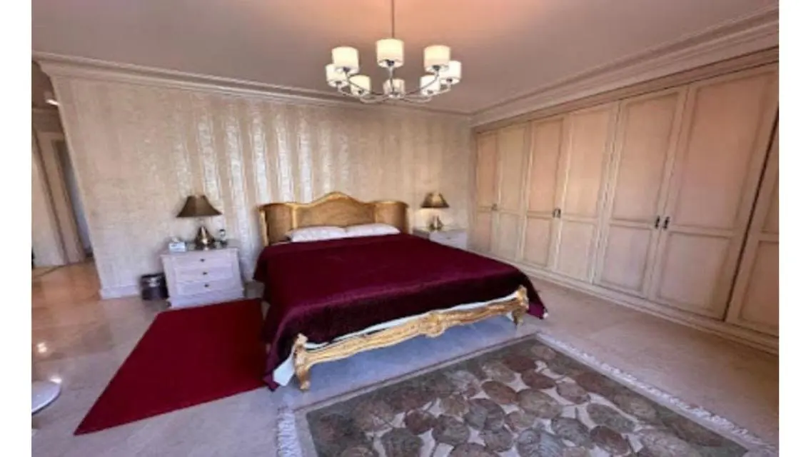 Luxury 3-Bedroom Apartment in CB 7928
