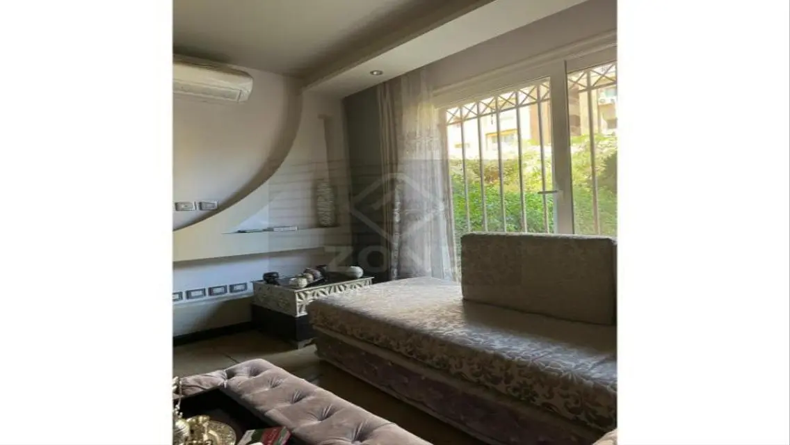 Luxury Apartment with 400 sqm and Private Garden