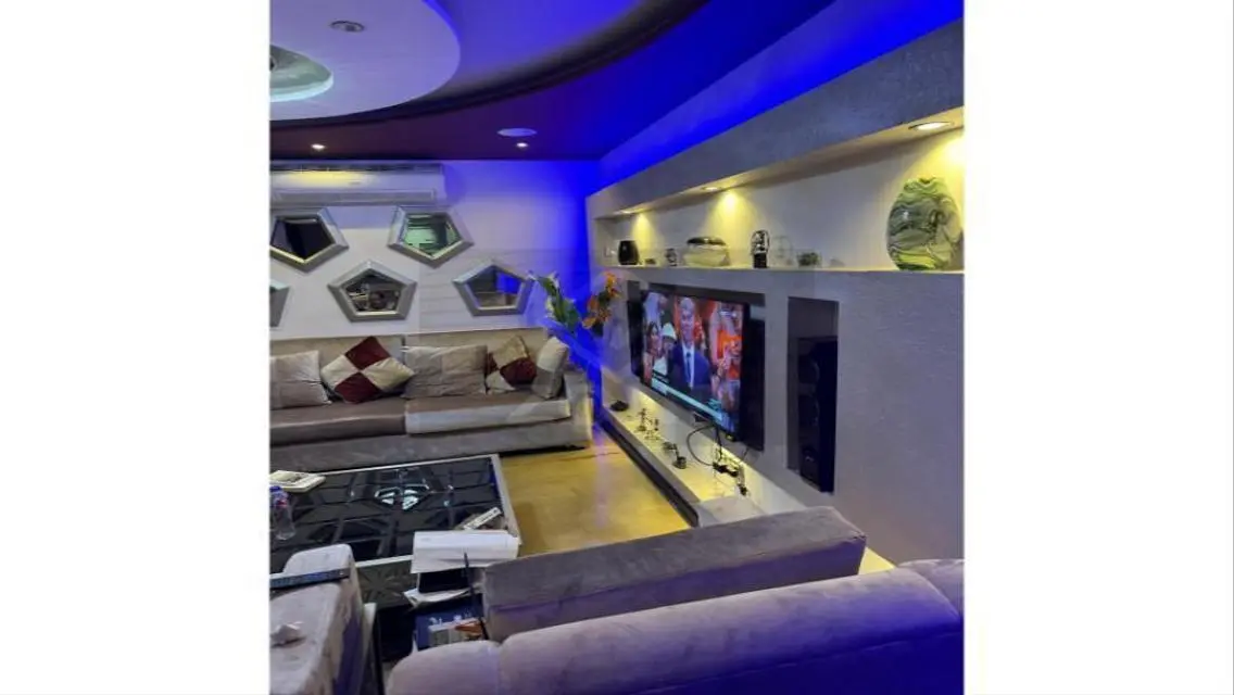 Luxury Apartment with 400 sqm and Private Garden
