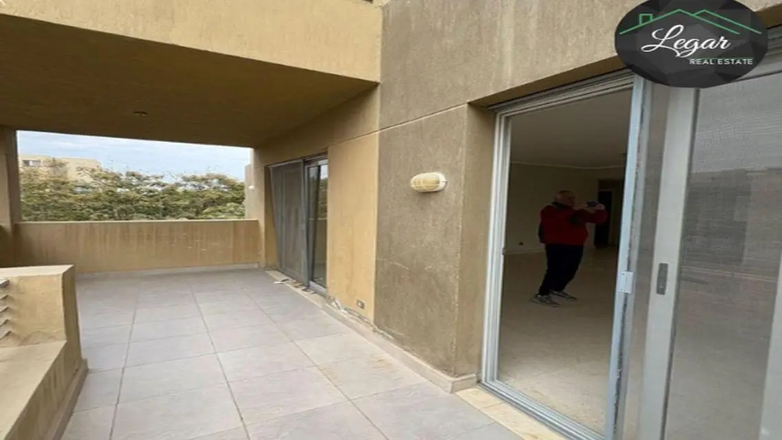 Modern Apartment for Rent in Palm Parks