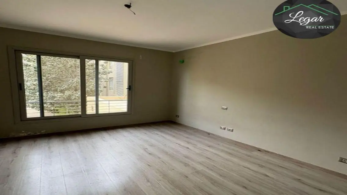 Modern Apartment for Rent in Palm Parks