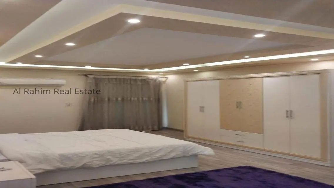 Luxurious Villa Located in the Heart of the City