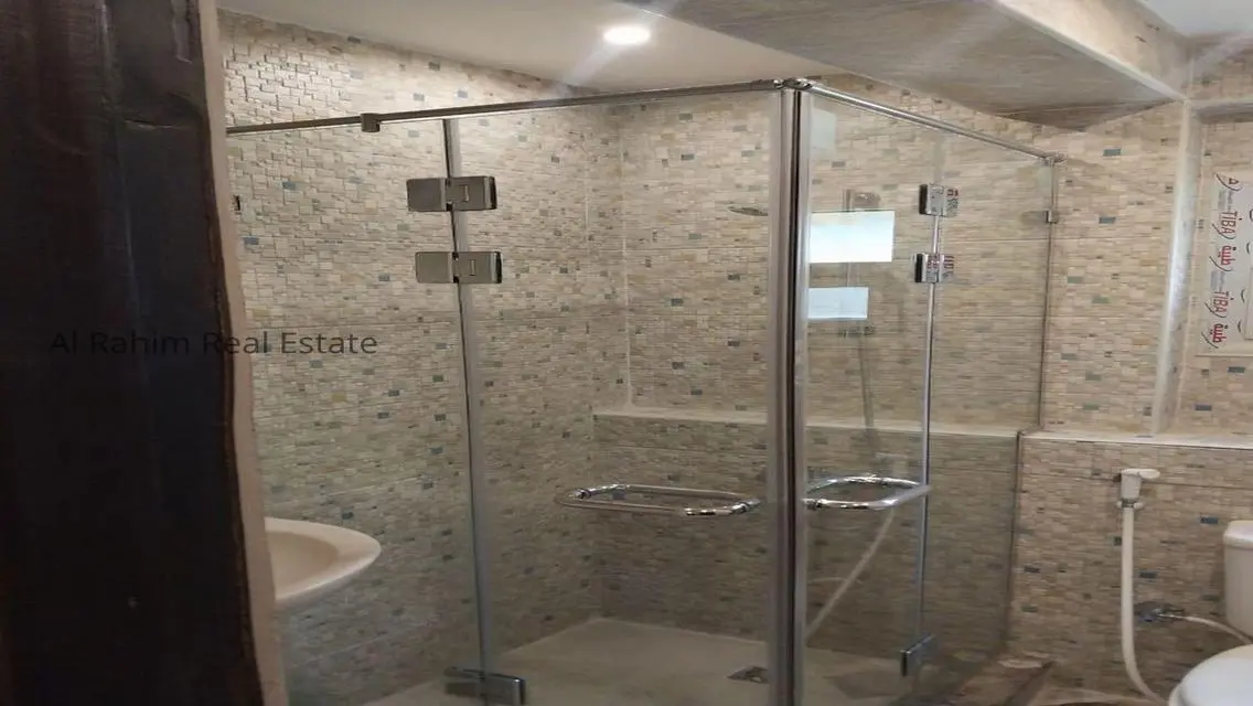 Luxurious Villa Located in the Heart of the City