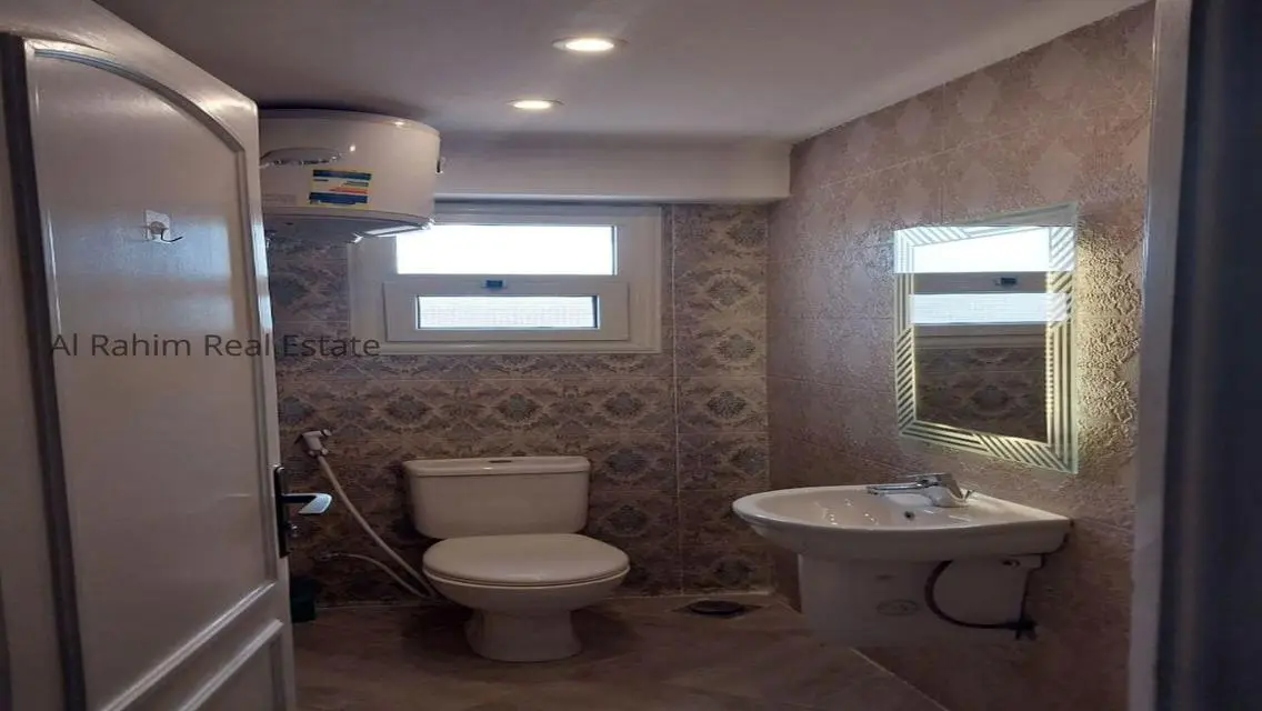 Luxurious Villa Located in the Heart of the City