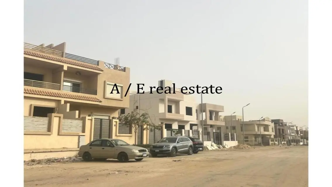 فيلا فاخرة للبيع في منطقة متميزة