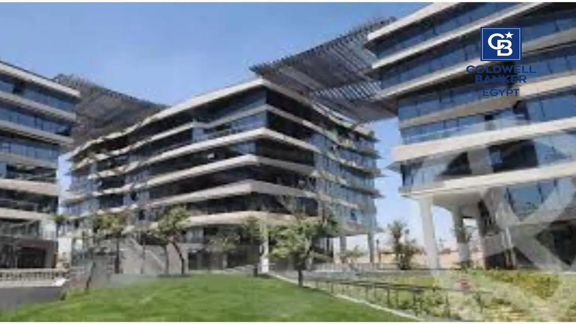 Modern Commercial Unit for Sale in the City Center