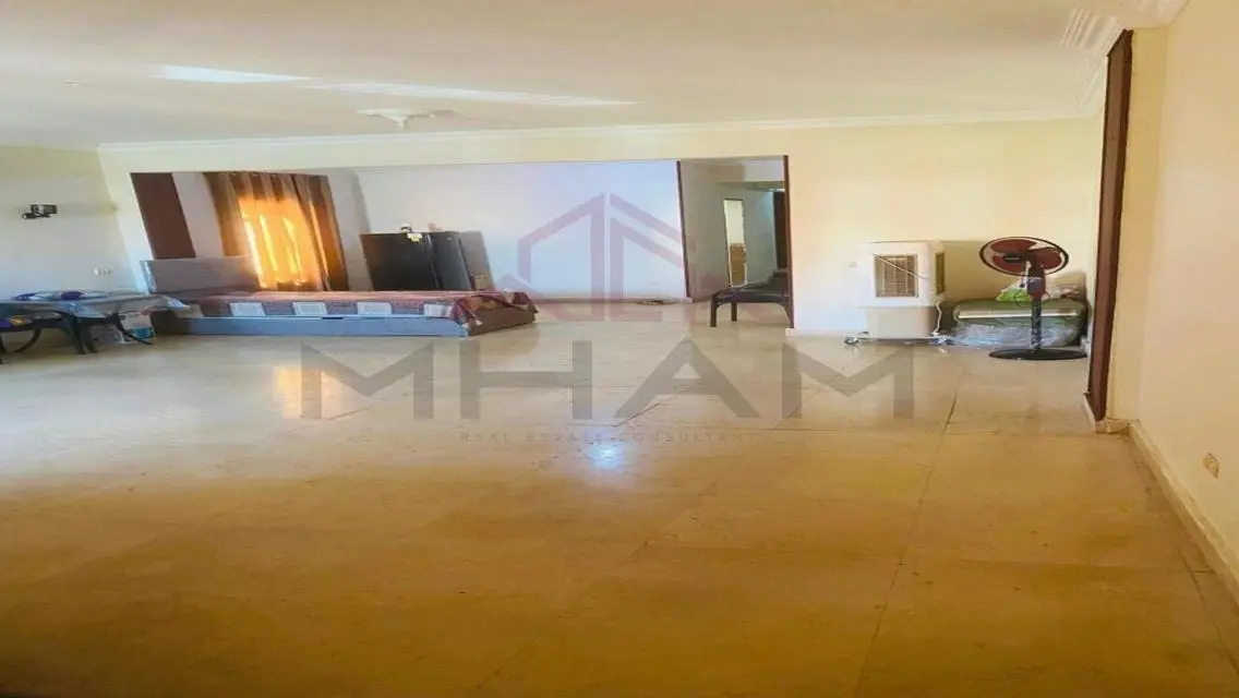 شقة فاخرة بمساحة 170 متر للبيع