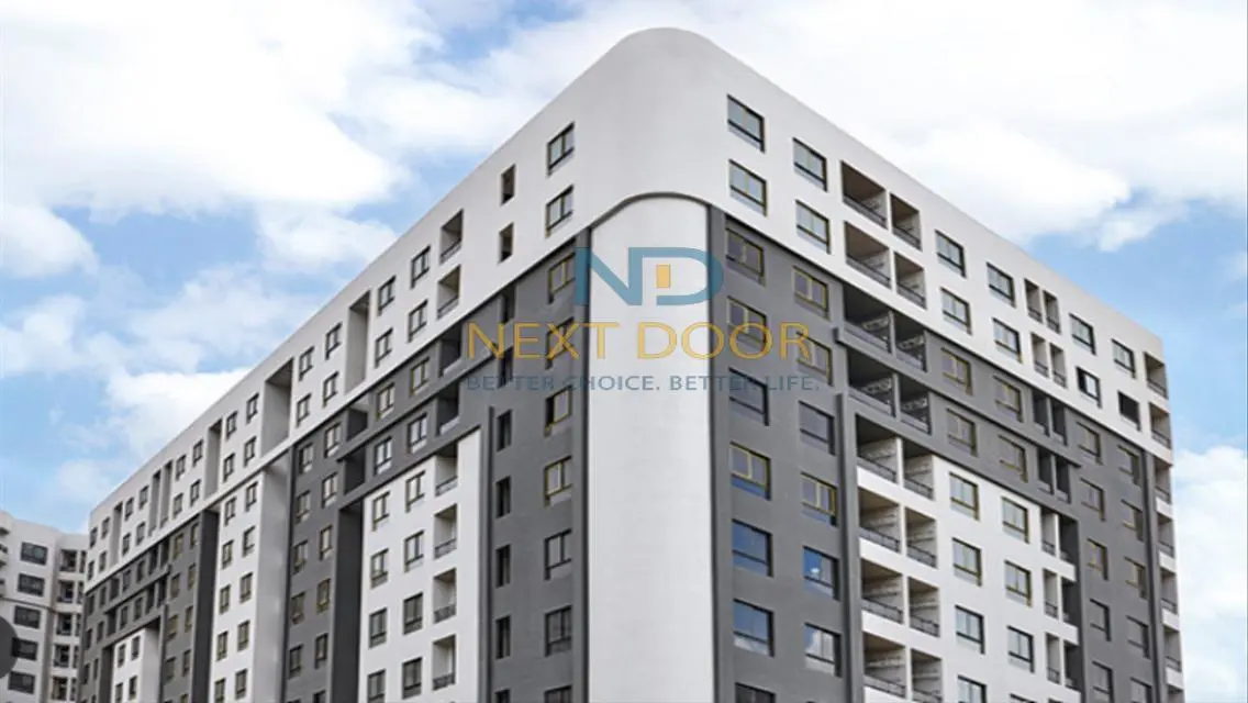 Luxury Apartment with Balcony and Security Services