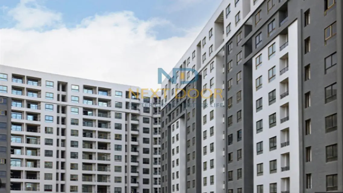 Luxury Apartment with Balcony and Security Services
