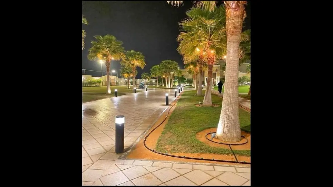 شقة فاخرة للبيع بتصميم عصري وإطلالة خلابة على البحيرات