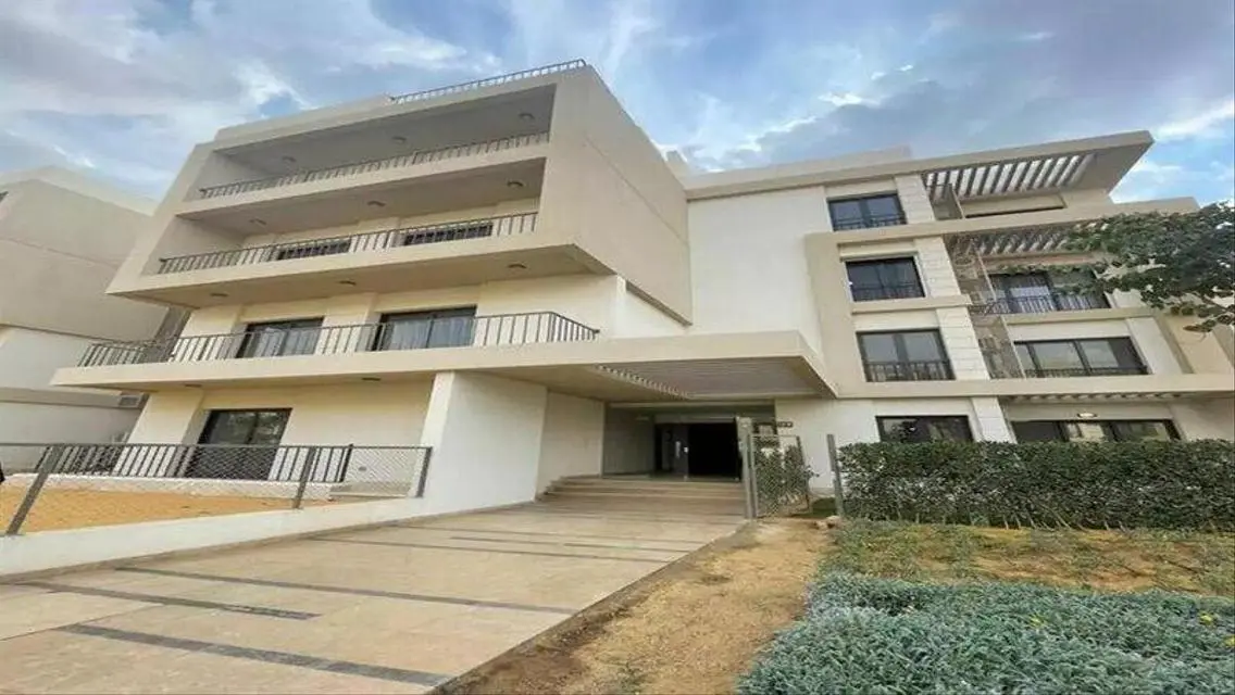 Luxury Apartment in Taj City - New Cairo