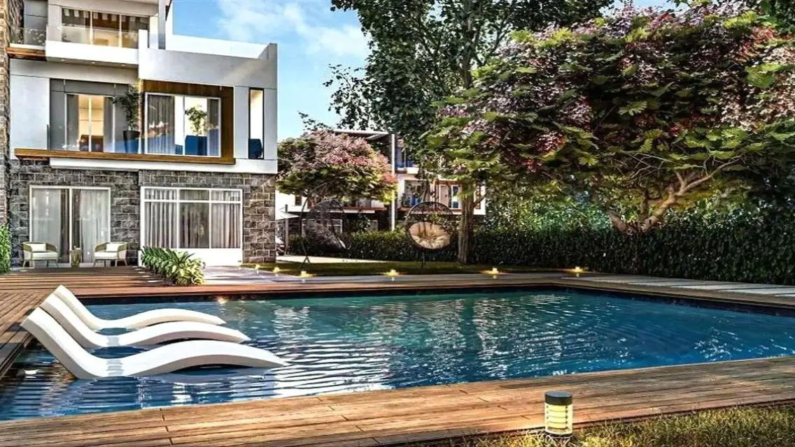 Luxury Villa with Stunning Lakeside View
