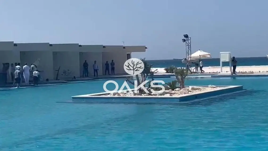 عقار فاخر للبيع في موقع متميز