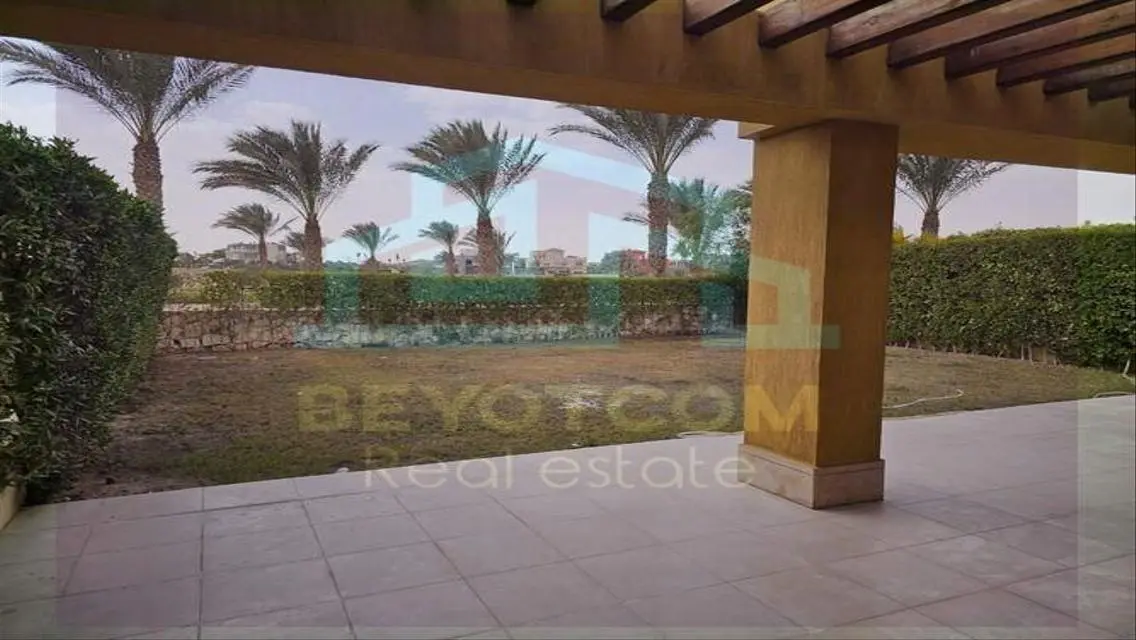 شقة فاخر للبيع بمساحة واسعة