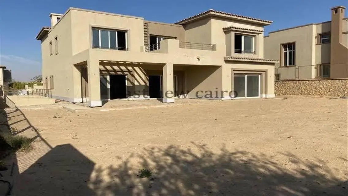 Luxury Villa for Sale in PK1 at 60,000,000