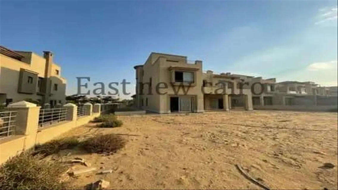 Luxury Villa for Sale in PK1 at 60,000,000