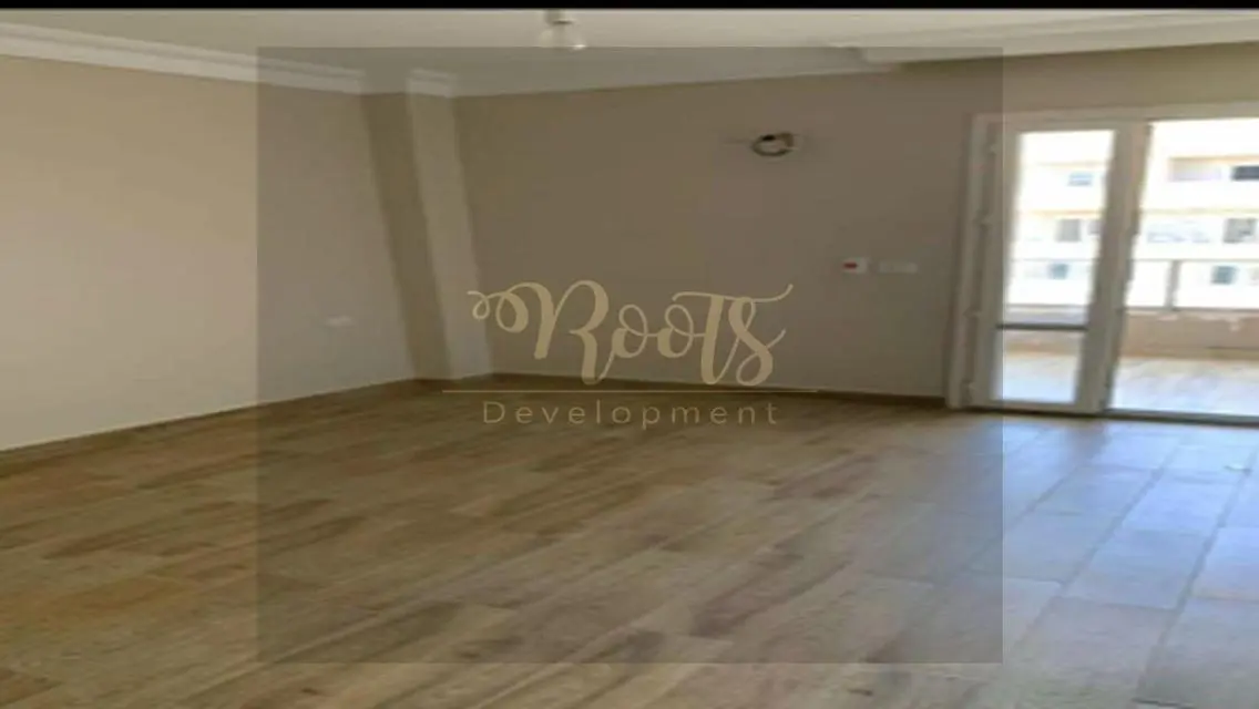 Stunning 196 sqm Apartment with Private Balcony