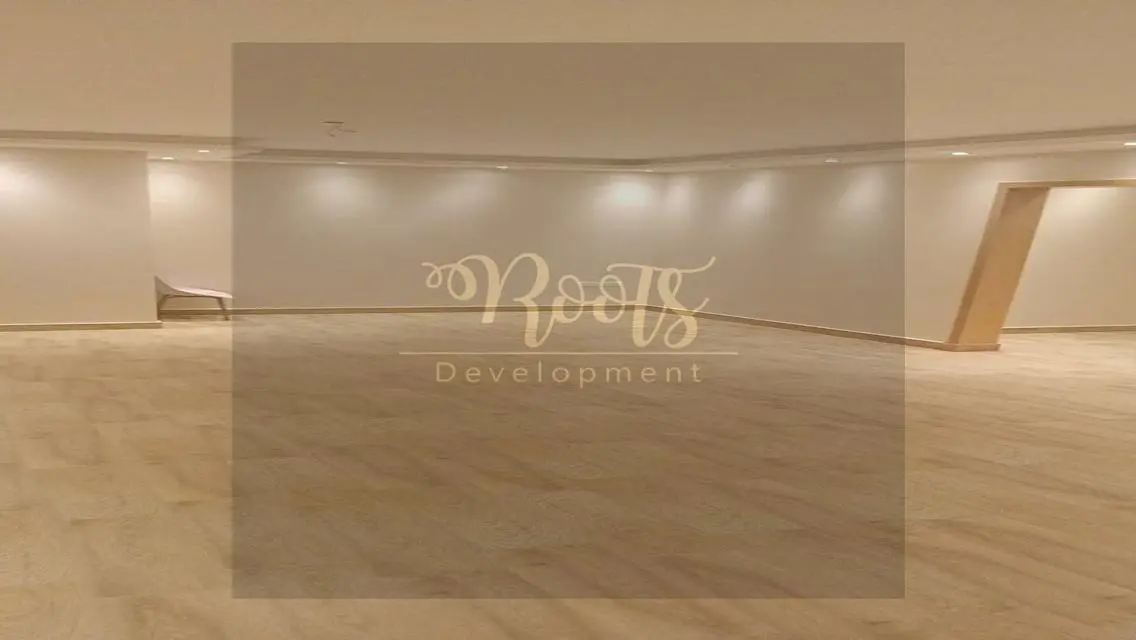 Stunning 196 sqm Apartment with Private Balcony