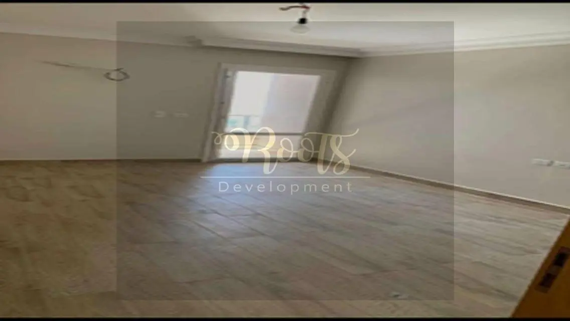 Stunning 196 sqm Apartment with Private Balcony