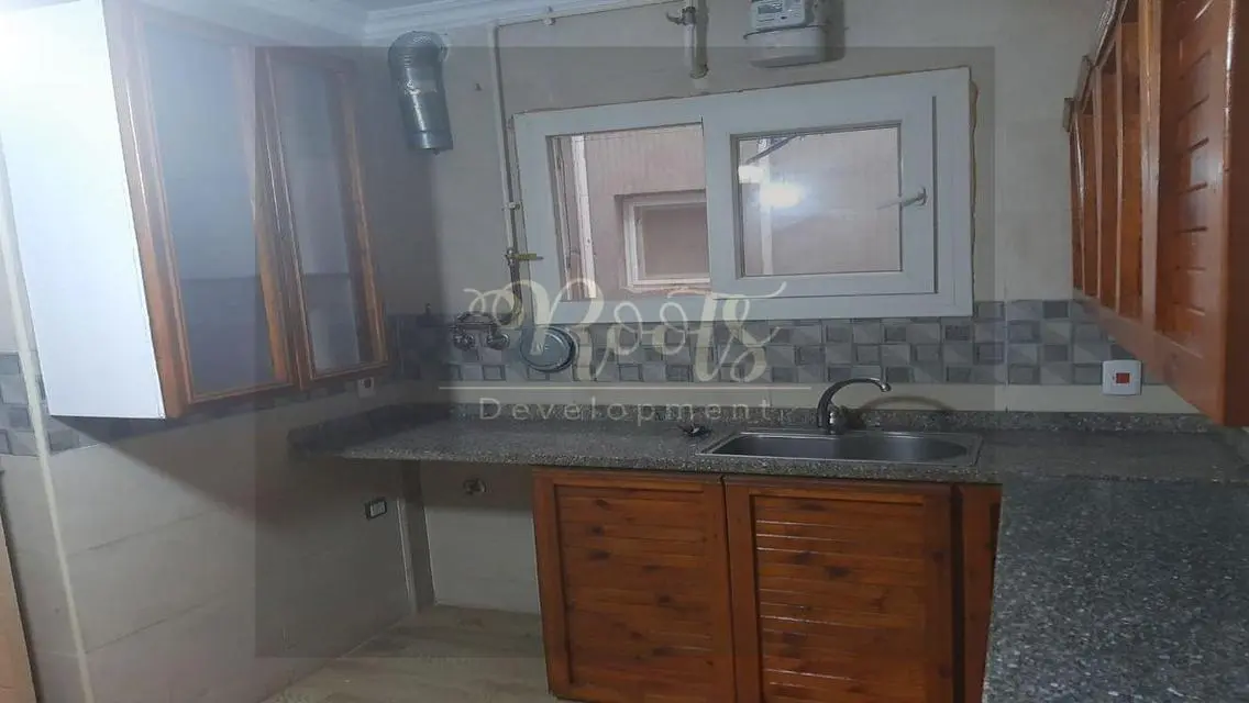 Stunning 196 sqm Apartment with Private Balcony