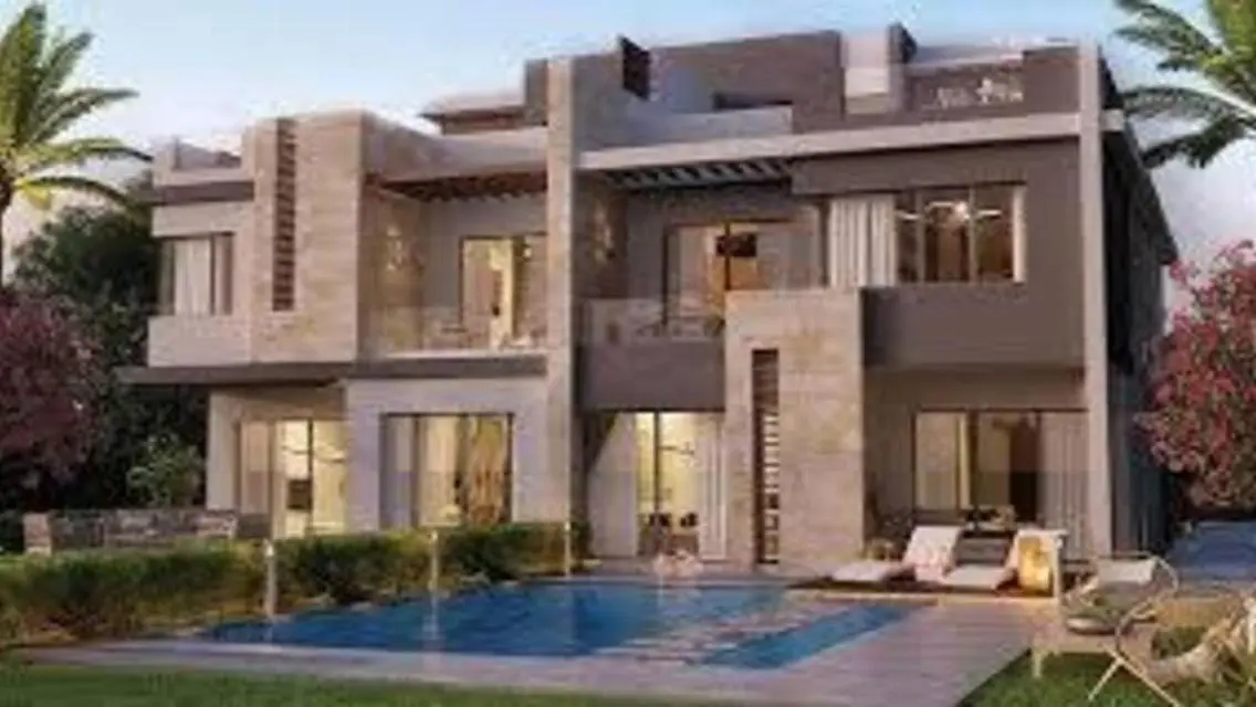 فيلا فاخرة مع مرافق مذهلة للبيع