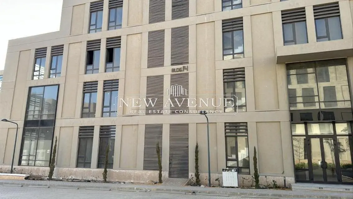 Modern Office Spanning -71 Meters with Great Amenities