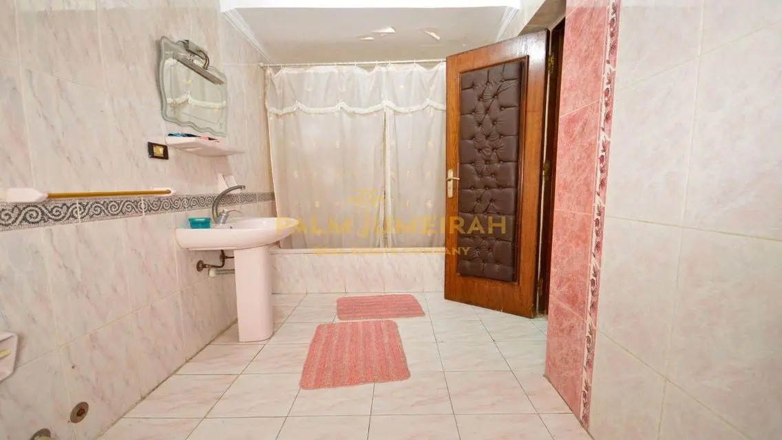 Luxury Apartment in Palm Jumeirah - Investment Opportunity