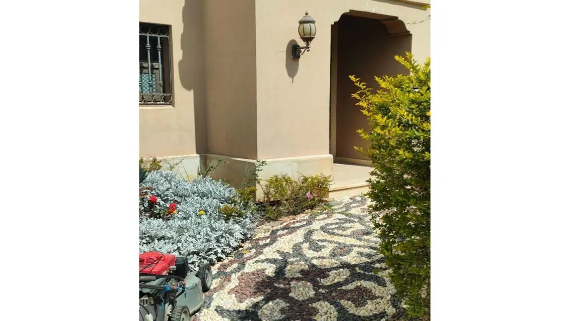 Fantastic Apartment with Excellent Amenities and Spacious Layout