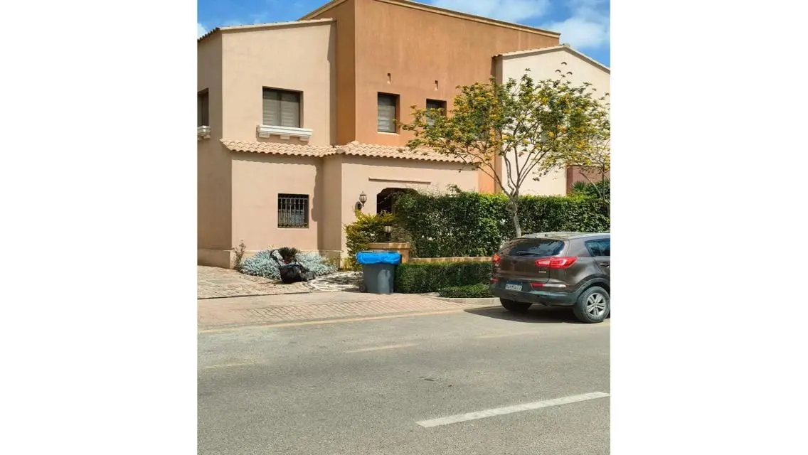 Fantastic Apartment with Excellent Amenities and Spacious Layout