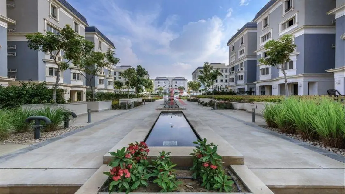 Luxury Apartment with Private Garden in the Heart of the City