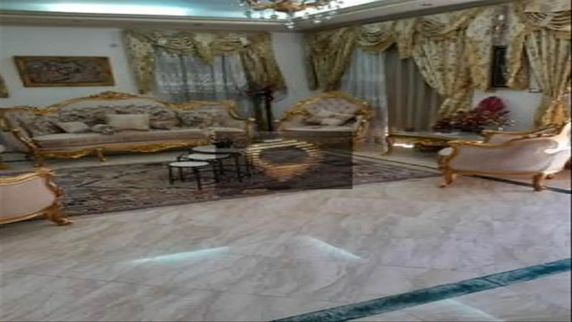 Luxurious Villa with Private Garden in a Prime Area