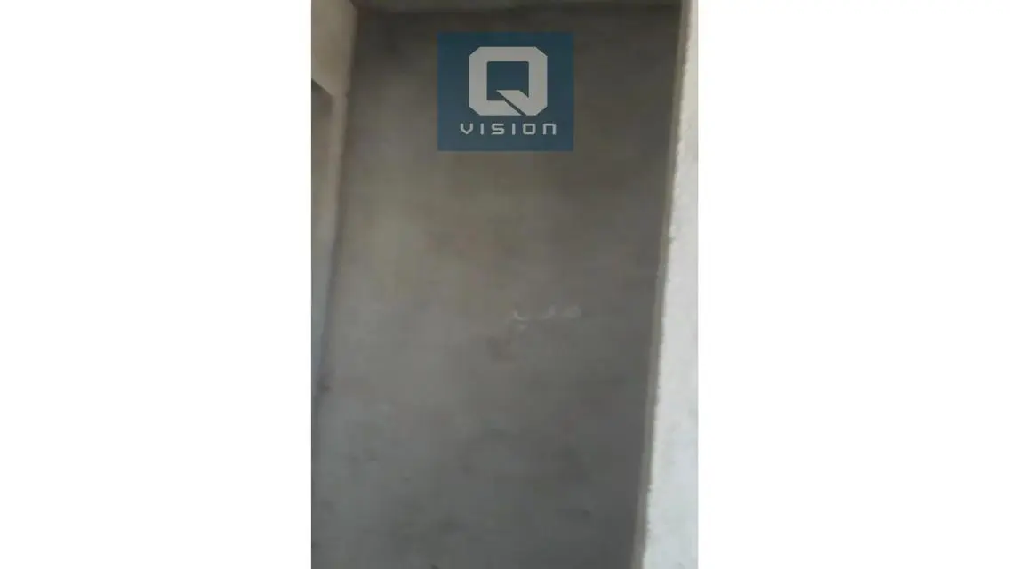 شقة فاخرة مع شرفة للبيع في Q-Vision