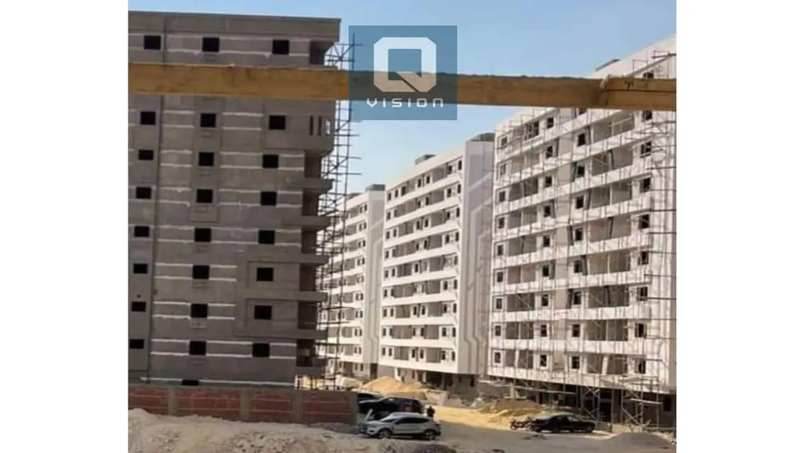 شقة فاخرة مع شرفة للبيع في Q-Vision