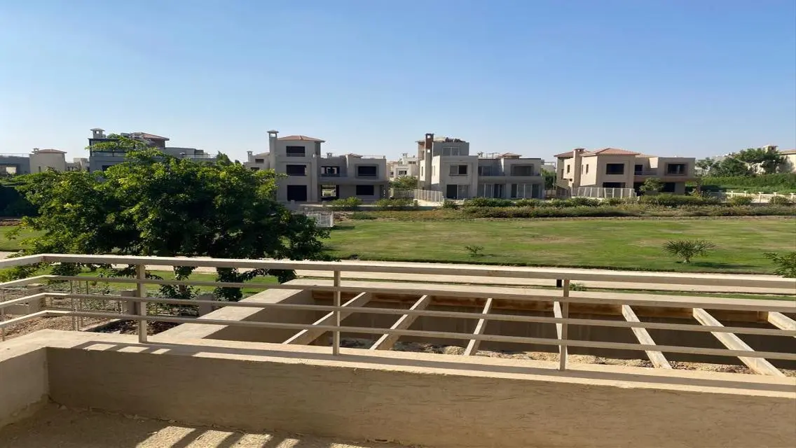 Luxury House for Sale with Private Garden and Spacious Area