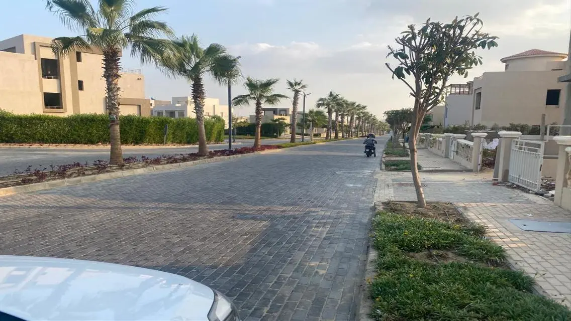 Luxury House for Sale with Private Garden and Spacious Area