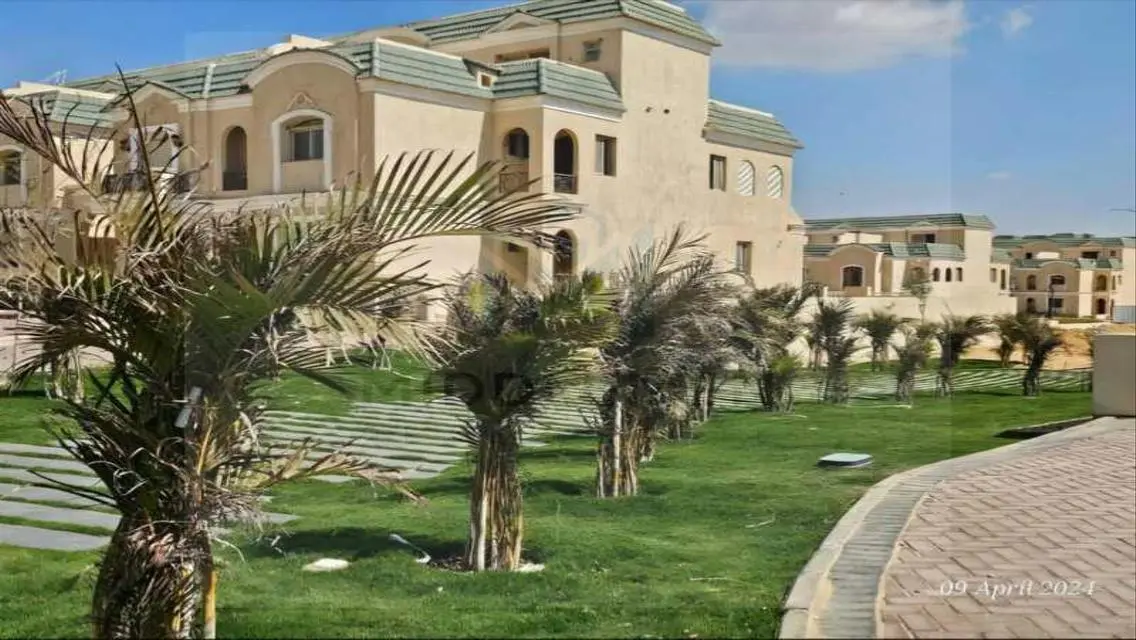 شقة فاخرة بإطلالة متميزة للبيع