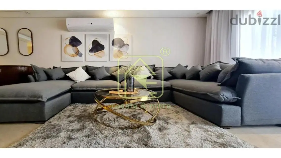 Luxurious Apartment with Spacious Layout for Sale at a Great Price