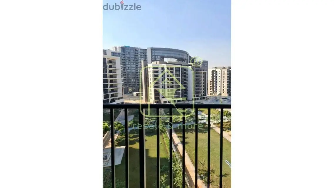 Luxurious Apartment with Spacious Layout for Sale at a Great Price