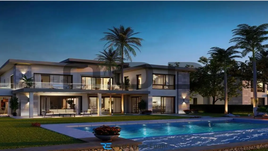 Luxury Apartment in Downtown with 250m Space