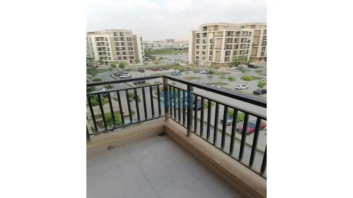 Stunning Apartment for Sale - 400 Square Meters